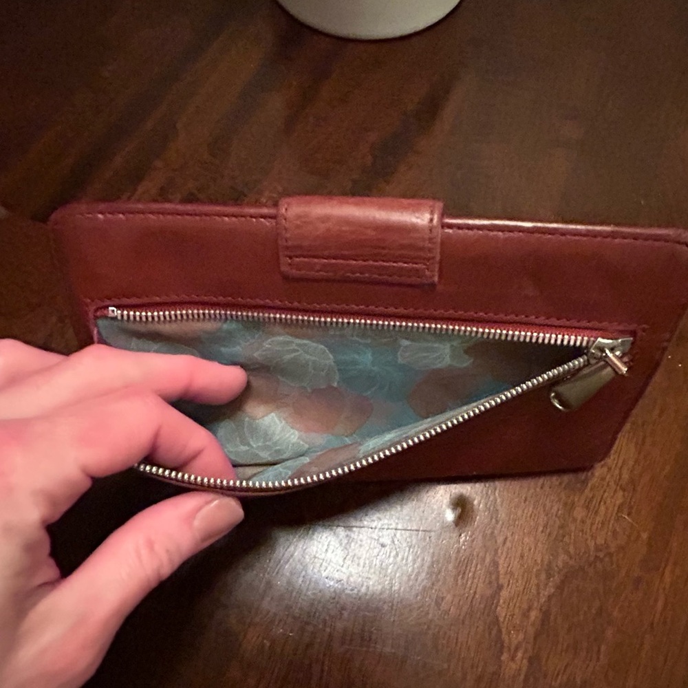 Stylish HOBO Wallet - Picture 4 of 4